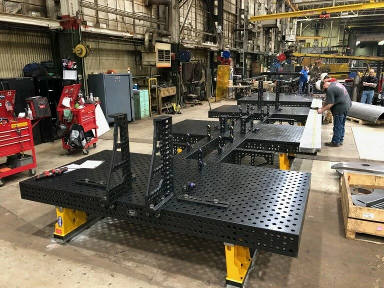 The new Bluco solution was assembled with the help of Bluco engineers using CAD models. It included 5 tables and 12 meters of floor rail. 2022/05/Bluco_Fairbanks_1-768x576-1.jpeg 
