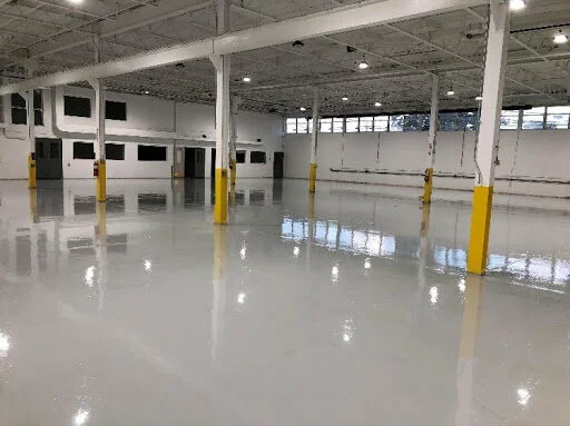 Detroit Truck Manufacturing’s clean, empty facility. The low ceilings proved to be a process challenge. 2022/05/dtm3.jpeg 